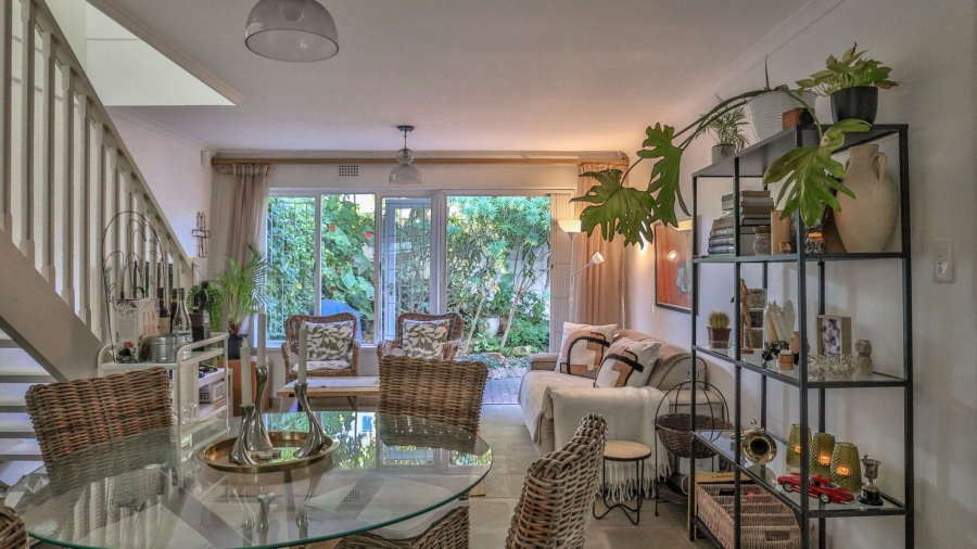 To Let 3 Bedroom Property for Rent in Wynberg Upper Western Cape